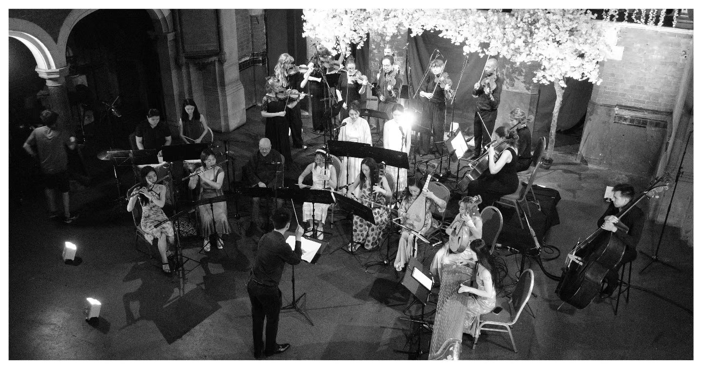 The ensemble from above during the session